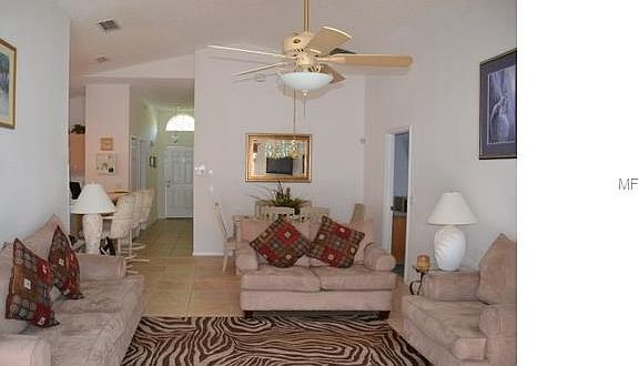 3rd image of 841 Clear Creek Cir