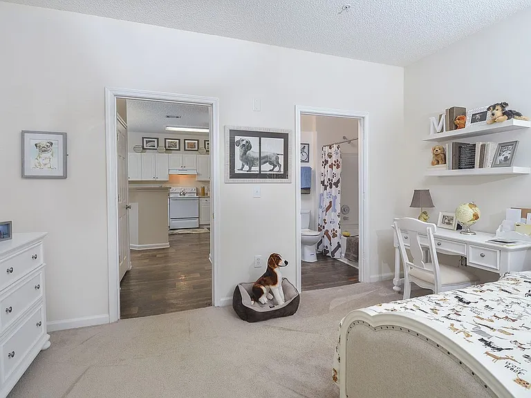 Walden Brook Apartments — Photo 8