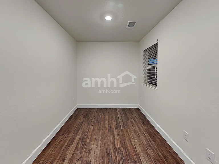 14922 W 82nd Pl — Photo 23