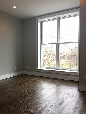 Rented by P Management | media 51