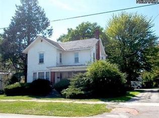 100 S Main St, New London, OH