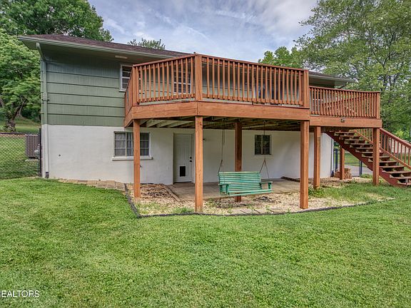 5th image of 916 Mallory Rd