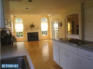 105 Ponds Ln, Wilmington, DE 19807