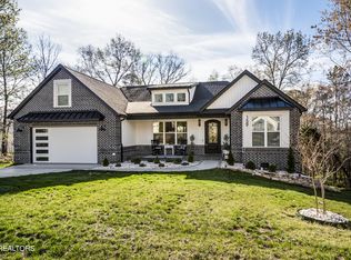 159 Chahyga Way, Loudon, TN 37774