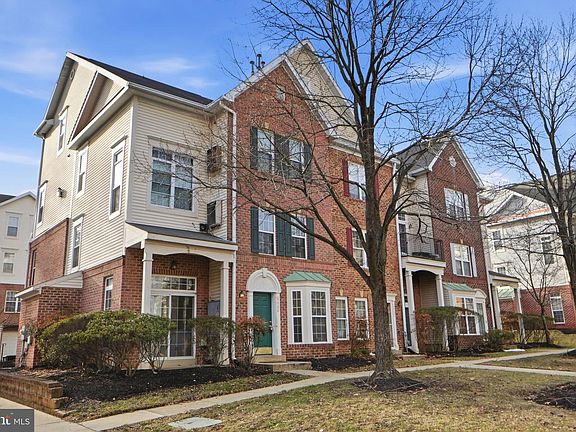 2nd image of 9900 Sassafras Ln #111