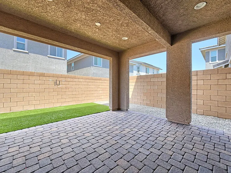164 Pace Ave — Photo 19