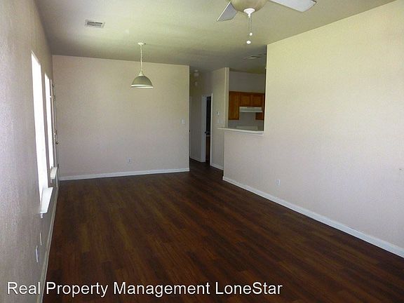 2nd image of 2831 Southampton Way