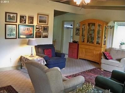 2nd image of 94363 Oaklea Dr