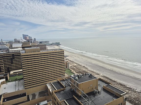 4th image of 3101 Boardwalk #3003A