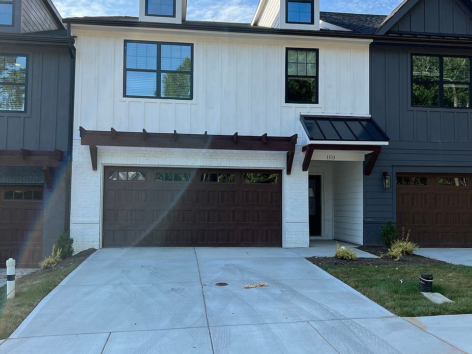 1st image of 1513 Falcon St