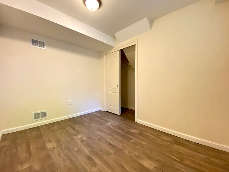 33 Sheridan Ave #1F — Photo 3