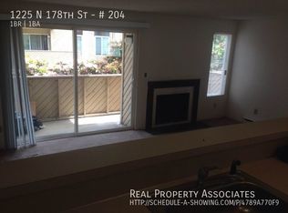 1225 N 178th St #204, Seattle, WA 98133