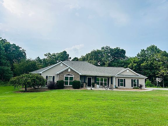2nd image of 1380 County Road 138