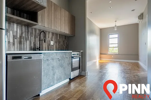 Rented by Pinn Realty | media 1