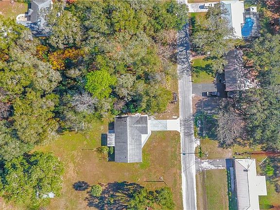 2nd image of 6005 SE 119th St