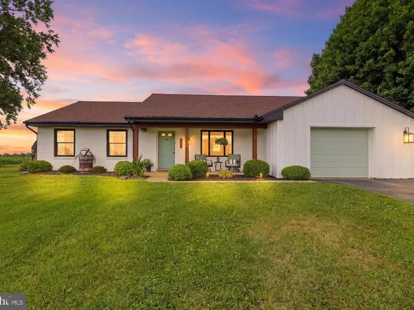 1739 Pioneer Rd, Lancaster, PA 17602