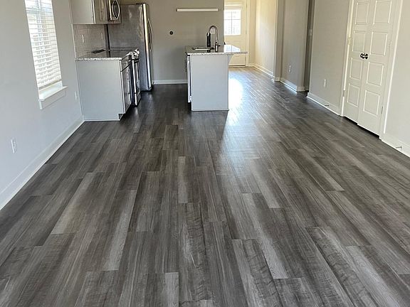 4th image of 4224 Aragorn Way