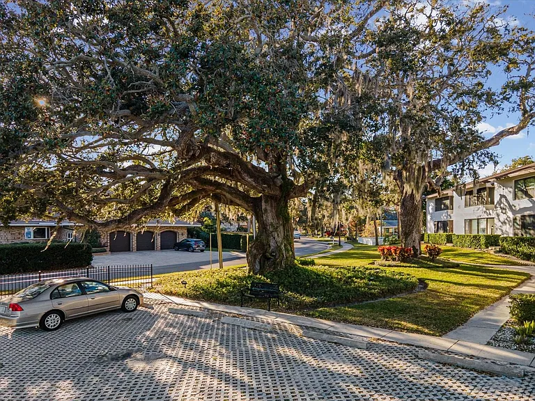 413 S Bayshore Blvd #4 — Photo 3