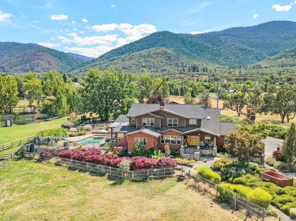 4890 Highway 66, Ashland, OR 97520