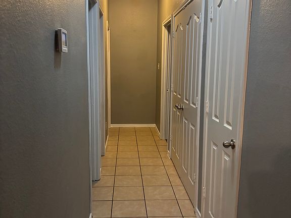 2nd image of 853 Mirabell Ct