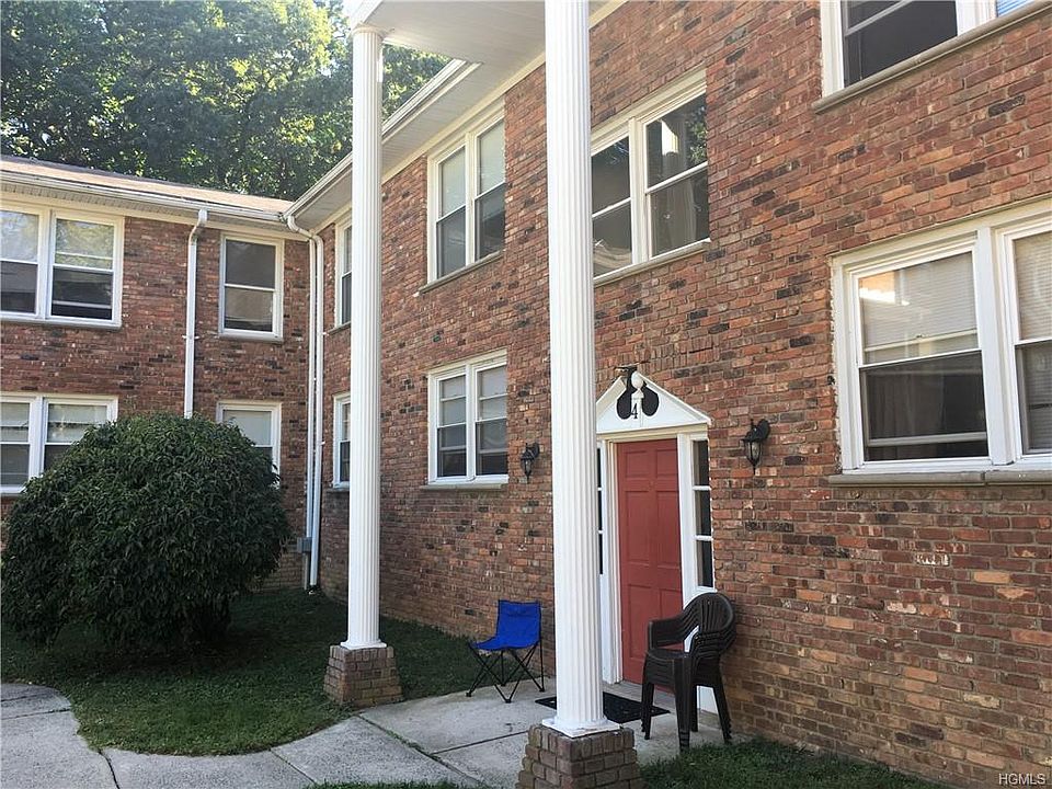 1st image of 131 N Main St APT 4B