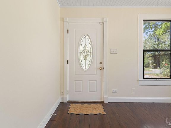5th image of 914 N 57th Ave
