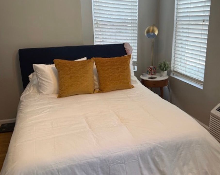 1st image of 547 Adams St #3