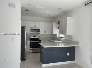 3380 W 108th St, Hialeah, FL 33018
