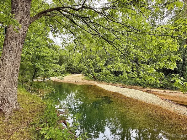 1882 N 556th Rd, Tahlequah, OK 74464