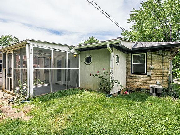 5th image of 1608 Deer Park Ave