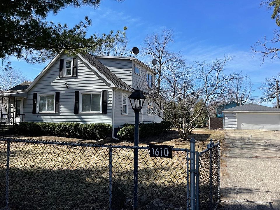 1st image of 1610 Woodbine Dr