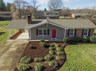 2314 23rd Avenue Dr NE, Hickory, NC 28601