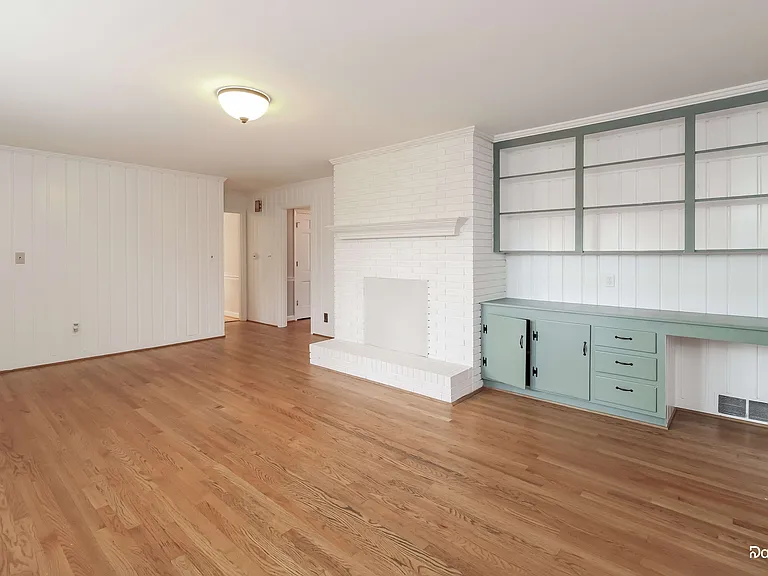 2981 Ormond Dr — Photo 4