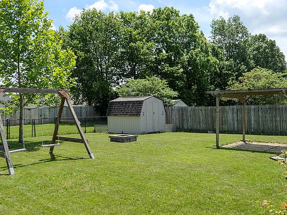 3rd image of 7133 Cordova Dr
