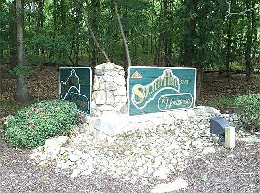380 McDowell Dr — Photo 13
