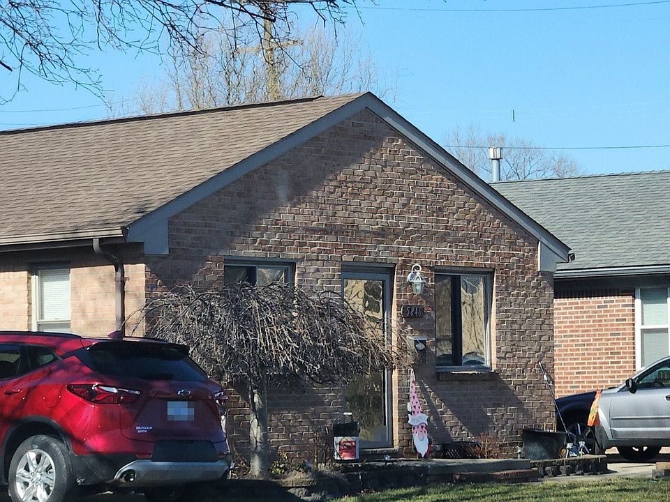 2nd image of 5846 Robinson Ave