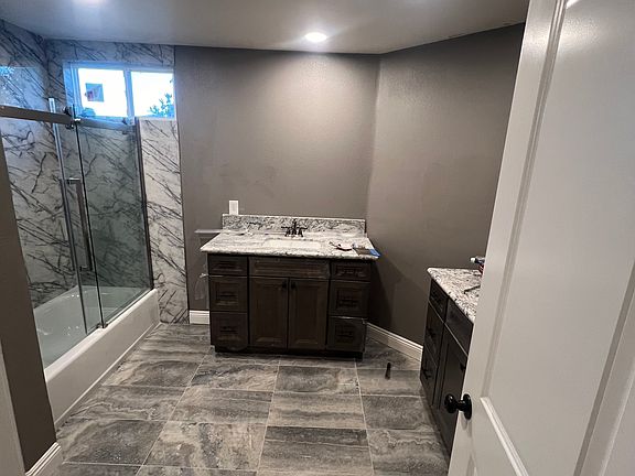 3rd image of 20370 Guffy Ln