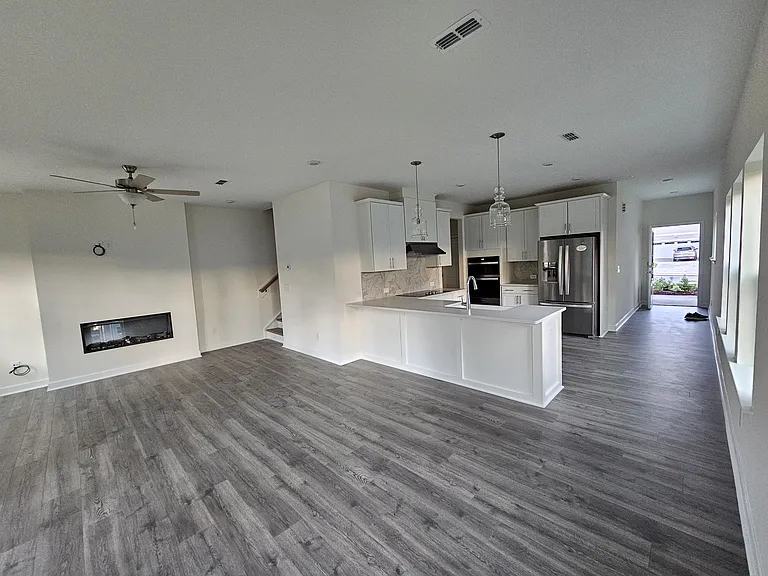7135 Hubner Pl — Photo 6