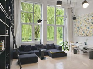 100 N 3rd St APT 3D, Brooklyn, NY 11249