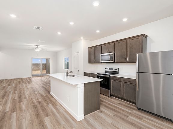 The Bisbee floor plan was thoughtfully designed with you and your family in mind.