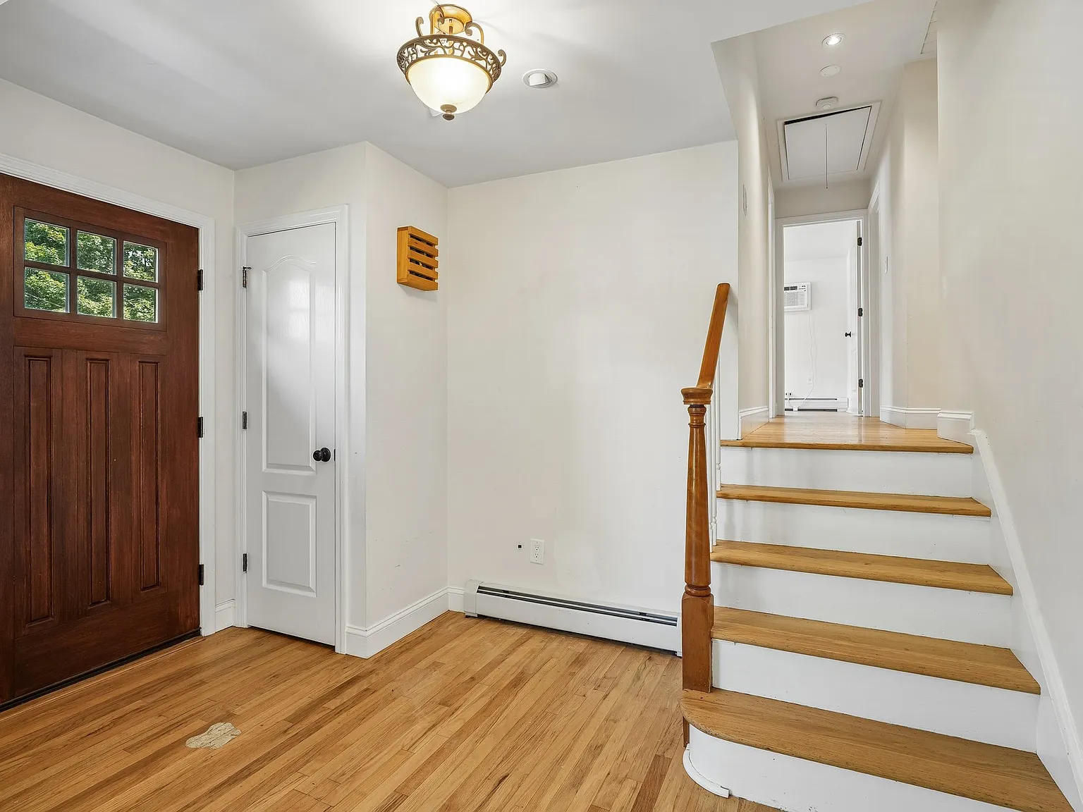 3 bed, 2.5 bath, 1500 sqft, $4,700 — Photo 1