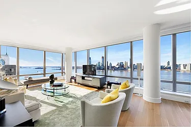 Rented by R New York