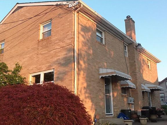 3rd image of 1251 Homedale Ave NW