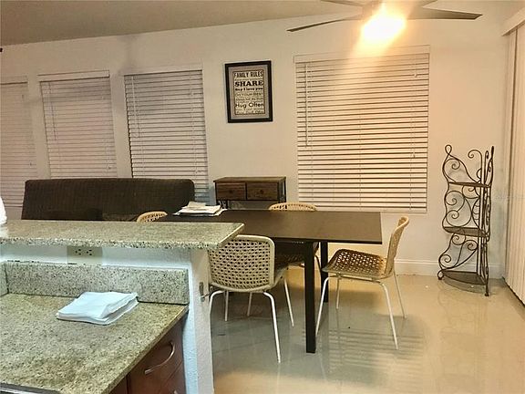 4th image of 11514 Westwood Blvd APT 418