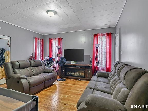 4th image of 38 Webster Street