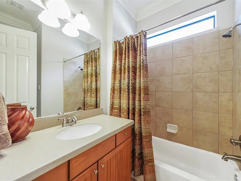 11 Vieux Carre Ct — Photo 37