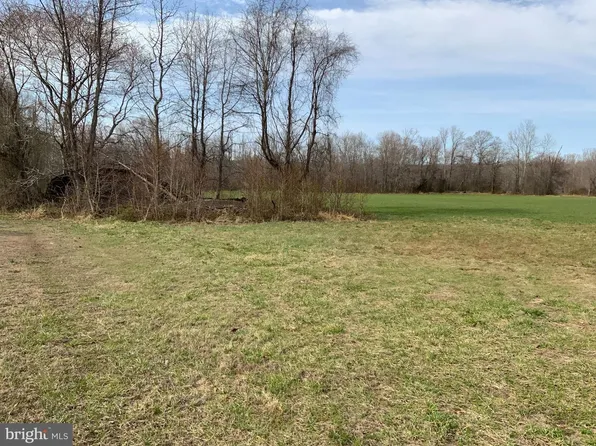 8770 Bensville Rd, Waldorf, MD 20603