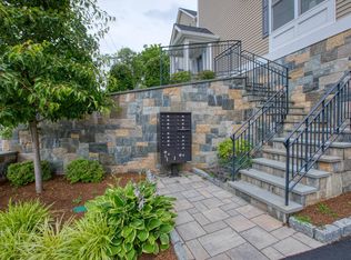 91 W Broad St APT 1, Stamford, CT 06902