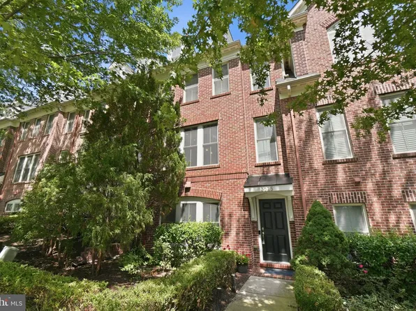 3525 S Four Mile Run Dr, Arlington, VA 22206