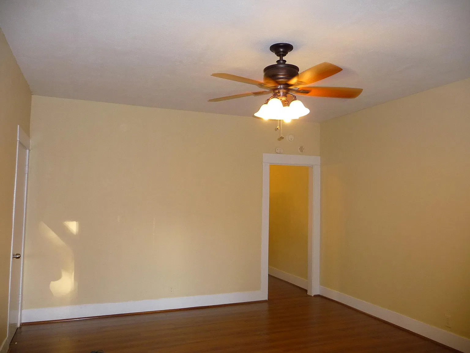 1016 N Banning Blvd — Photo 3